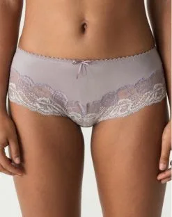 String Luxueux Prima Donna Delight (Romance)