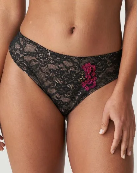 String Prima Donna Pleasanton (Noir) 3 String Prima Donna Pleasanton (Noir)