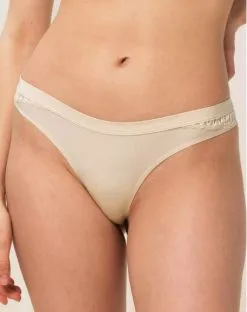 String Triumph Aura Spotlight (Creamy Dream)